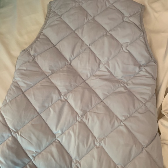 J Crew puffer vest - Picture 2 of 4